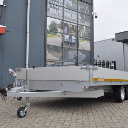 Eduard Geremde Eduard plateauwagen - 606x220 cm - 3500 kg bruto laadvermogen - 63 cm laadvloerhoogte - 30 cm borden - tridem asser