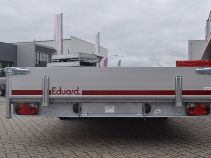Eduard Geremde Eduard plateauwagen - 606x220 cm - 3500 kg bruto laadvermogen - 63 cm laadvloerhoogte - 30 cm borden - tridem asser