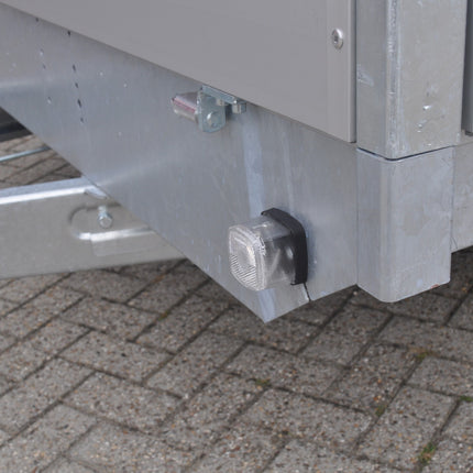Eduard Geremde Eduard plateauwagen - 606x220 cm - 3500 kg bruto laadvermogen - 63 cm laadvloerhoogte - 30 cm borden - tridem asser