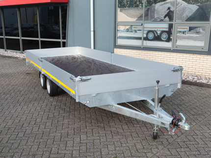 Eduard LED DEAL - Geremde Eduard plateauwagen - 606x200 cm - 2700 kg bruto laadvermogen - uitgevoerd met volledige LED verlichting!