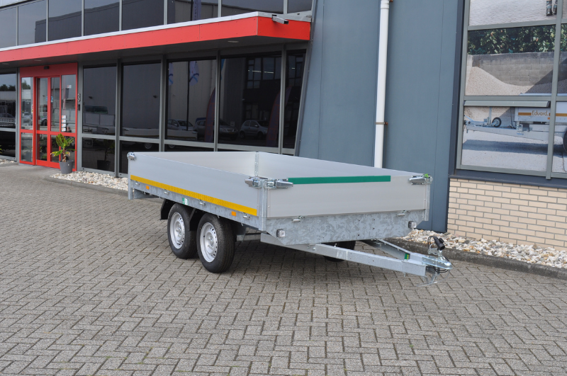 Eduard Ongeremde Eduard plateauwagen - 310x160 cm - 750 kg bruto laadvermogen - 72 cm laadvloerhoogte - 30 cm borden
