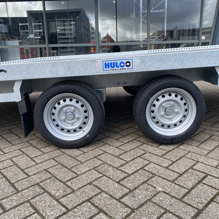 Hulco Geremde Hulco Carax autotransporter - 440x207 cm - 3000 kg bruto laadvermogen - 56 cm laadvloerhoogte - inclusief oprijplaten