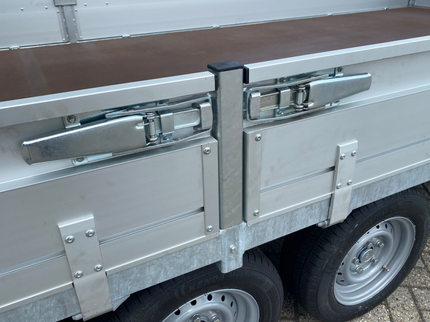 Hulco Geremde Hulco Medax 3 plateauwagen - 611x203 cm laadoppervlak - 3500 kg bruto laadvermogen - 30 cm borden