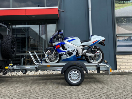 Humbaur Zomer aanbieding! - motor aanhanger - 750 kg bruto laadvermogen - Humbaur - inclusief spanbanden set