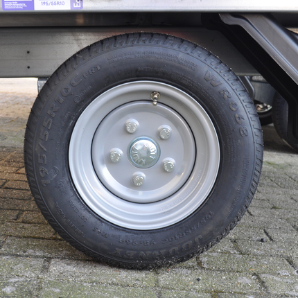 Kargotrail Compleet wiel - 195/55R10C band + velg - ET+25-  mercedes steek: 5x112 - draagvermogen 750 kg - 10 PR - naafdiameter 67 mm