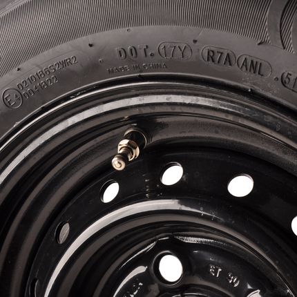 Kenda Compleet aanhanger wiel - 185/60R12C - zwarte velg - steekmaat: 5x112 - draagvermogen: 900 kg - naafdiameter: 67 mm