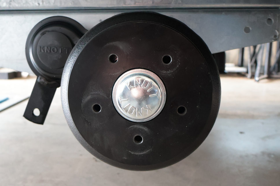 Knott Knott remtrommel - 200x50 mm - 5x112 - inclusief compactlager, flensmoer en naafdop