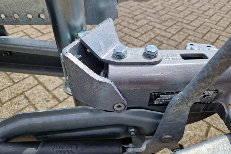 Knott Oplooprem neuswielconsole KFG30/KFG35 - inclusief montageset